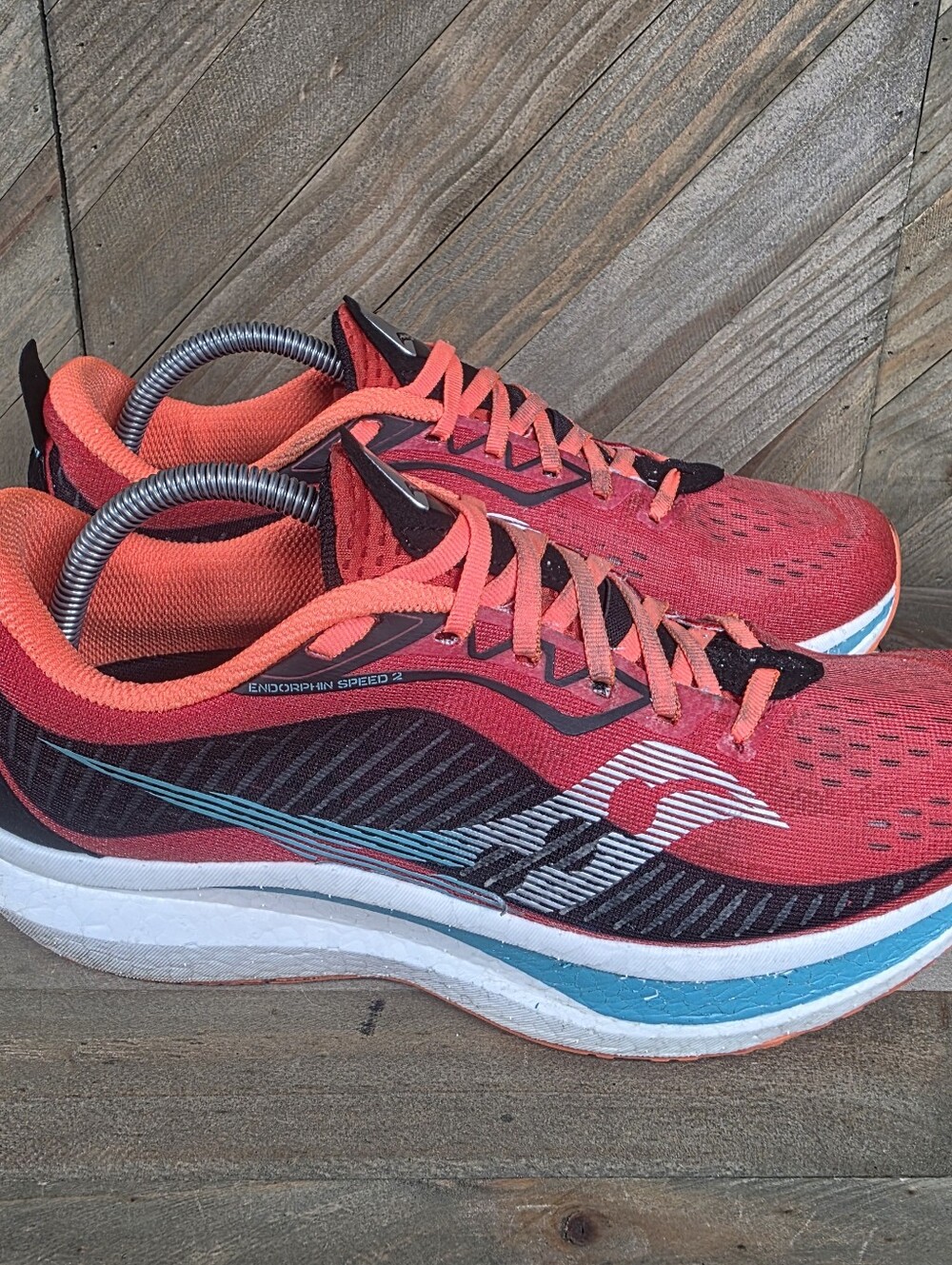 Saucony Endorphin Speed 2 Mens Athletic Running Shoes Size 10 Scarlet Black